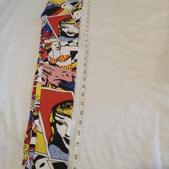 Stretchy cartoon design legging Small spandex & polyester - Picture 3 of 6